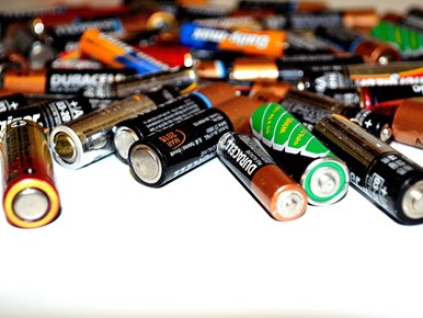 Av-Cables.dk forhandler LR44 batterier og varmeblæsere med prisgaranti