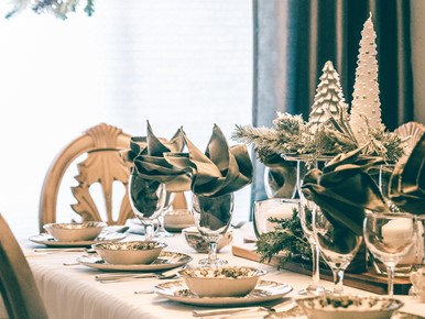 Skab en uforglemmelig jul med klassisk julepynt fra Langkilde & Søn